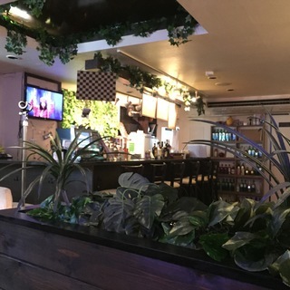 常磐線綾瀬駅　時給1200円　店長候補・接客ホール業務・バーテンダー・調理補助　スタッフ募集の画像