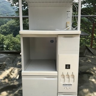 スライド棚付きレンジ台差し上げますの画像