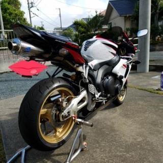CBR1000RR SC57 2007年 300台限定HRCｶﾗｰ 定番ｶｽﾀﾑの画像