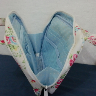 【300円シリーズ】未使用！Cath Kidson　キャス　キッドソン　化粧ポーチ　鏡付きの画像