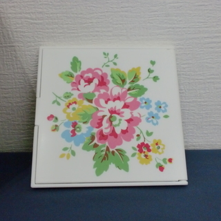 【300円シリーズ】未使用！Cath Kidson　キャス　キッドソン　化粧ポーチ　鏡付きの画像