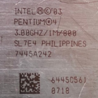 Pentium4 CPU付きマザーボードの画像