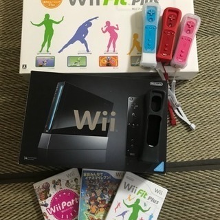 直ぐに遊べます(^^)任天堂 Wii 本体 &Wii Fit plus &コントローラ &ソフト