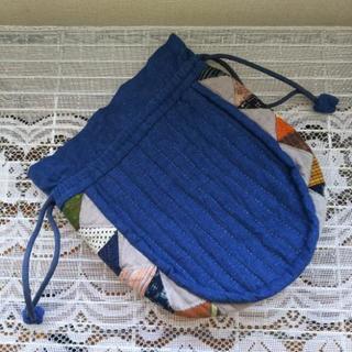 値下げしました。和風👘巾着袋 2つ 美品だと思います。特に青い方👌の画像
