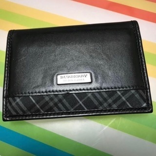 Burberry Black Label(バーバリーブラックレーベル) 名刺入れ 黒×マルチ チェック柄 レザー×ナイロン
