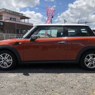 鹿児島県　I様　BMW　MINI　クーパー　女性ワンオーナー　ディーラー車　Fブレーキパッド交換　テールユニット交換　タイヤ7部~８部山　車検32.4迄　走行6.5万キロの画像