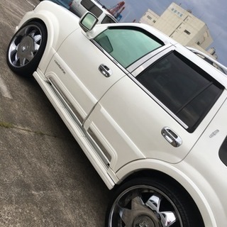 リンカーンナビゲーターの画像