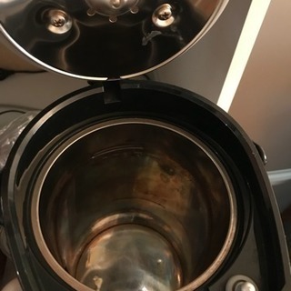 電気ポットの画像