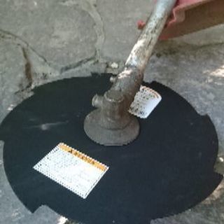 草刈機(アクセルとハンドル無)の画像