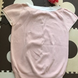 リボン付きピンクカットソーの画像