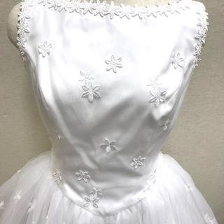 ★美品★ ウェディングドレス WATABE 花柄 結婚式 床に着くタイプ の画像