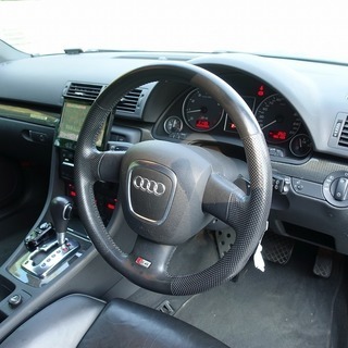 Ｓ４ アバント  車検２年満タン！　総額５６．５万円　ＨＤＤナビ　黒革　サンルーフ　レカロシートの画像