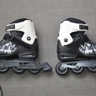 Freeride 大人 ソフトブーツ インラインスケート　27.5cmの画像