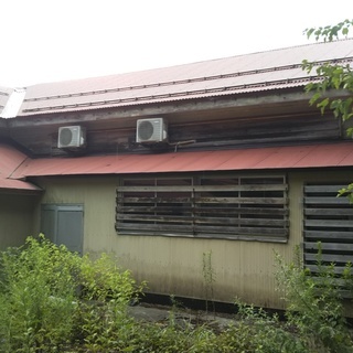 商談中　ヒスイが採取できる海迄近い、居住スペース有、建坪150坪の平屋工場及び３０坪の納屋（借地） - 不動産売買（マンション/一戸建て）