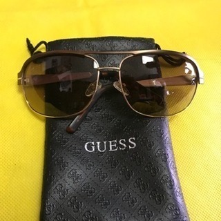 値下げ‼️guessサングラス‼️美品‼️¥5000