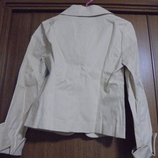 BODY　DRESSING　PROPOTION　のジャケット　新品タグ付きです。の画像