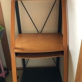 パソコンラックの画像