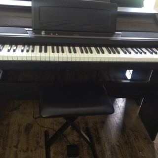 電子ピアノ　KORG　SP-170S-B　2015製　配送代込み　￥26.000-　（配送エリア限定）