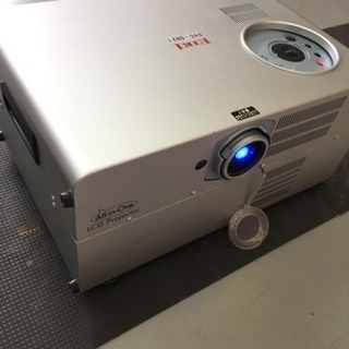 値引中‼️EIKI💫プロジェクター✨DVC-SB21 ‼️激安⁉️の画像