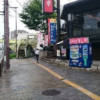 全国初！！動画広告の流せる自動販売機(無料でCMが流せます)