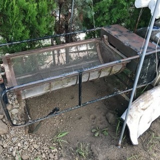 土振るい器貸します。