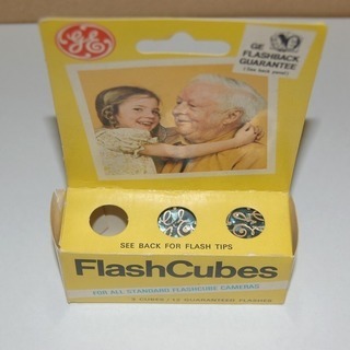 レトロな品　GEフラッシュキューブ　※1個欠品の画像