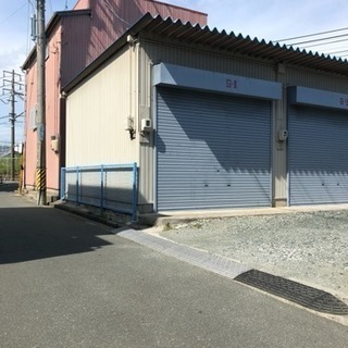 残り一部屋！！　豊橋駅徒歩圏内の貸し倉庫（ガレージ） - 不動産