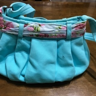 カワイイ 新品 NARAYA ポシェット ブルーの画像