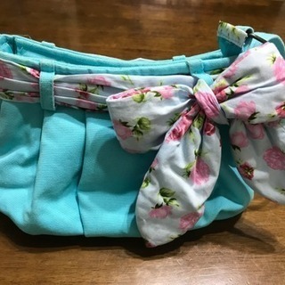 カワイイ 新品 NARAYA ポシェット ブルーの画像