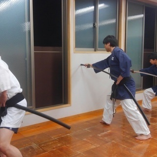 剣術を柱に古武術を学ぶ／古武道萬葉塾の画像