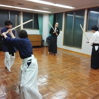 剣術を柱に古武術を学ぶ／古武道萬葉塾の画像