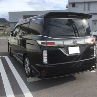 平成23年式エルグランドライダーの画像