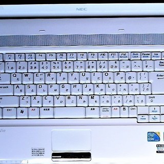 💖14型/美品✨/Core i5🆙/HDD320GB/メモリ4GB/MS Offce📒✎/美麗液晶✨/すぐ使えるWindows10/すぐ繋がるWi-Hi📶/DVDコピー可💿/リカバリーメディア付💿の画像