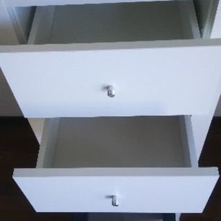 【差し上げます】収納棚 IKEA  の画像