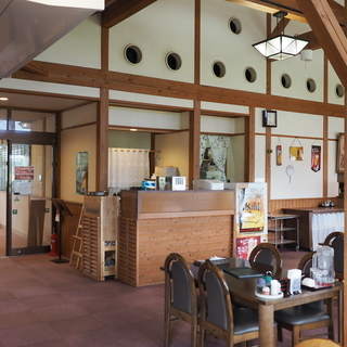 スタッフ間の風通しの良さは抜群です(^^♪　住み込み社員も募集！の画像