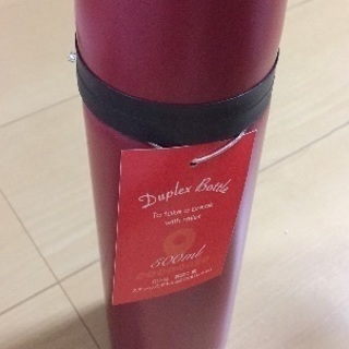 未使用　真空二重ステンレスボトル500ml レッドの画像