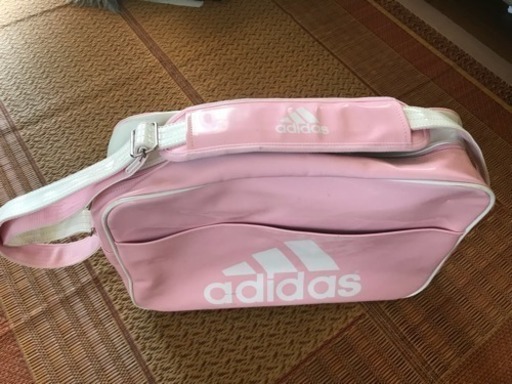 アディダススポーツバッグ