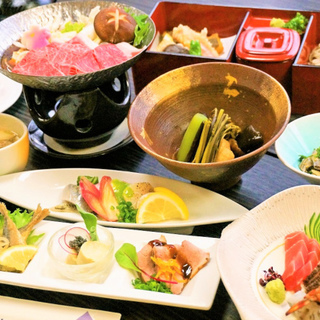 【主婦歓迎！】採用お祝い金5000円付き　レストランスタッフ募集！