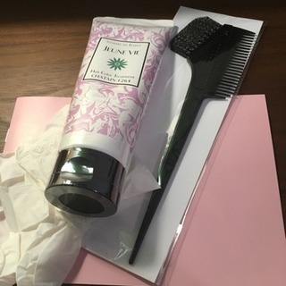 ジュネヴィ トリートメントヘアカラー  ブラウン トキメキ返り咲き