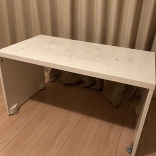 IKEA テーブルの画像