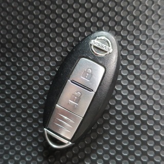 エクストレイル 20X　バックカメラ　フロントカメラ　スマートキー　【くるまのミツクニ湘南店】の画像