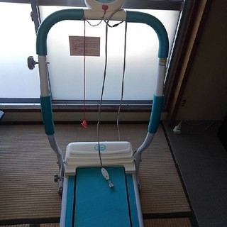 丸忠・コンパクト電動ウォーカー・ＩＷ－８０００の画像