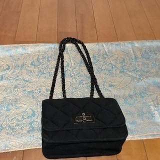 ※現在お取引を止めております※小さめバッグ ポケット付き！