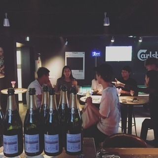 Pool Bar YOLO(スポーツバー)の画像