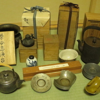 骨董品・茶道具・昔の着物など出張買取り・販売しています。 − 岐阜県