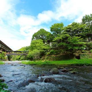 WEB面接OK! フロント、仲居さん募集！雄大な自然に囲まれた癒しのお宿です。【給与は最低保証給です】の画像