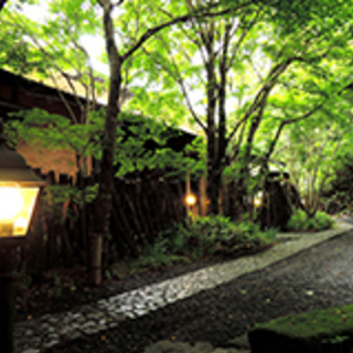遠方からでもWeb面接ＯＫ・住み込み寮完備！お客様の笑顔が自分の喜びになる！の画像