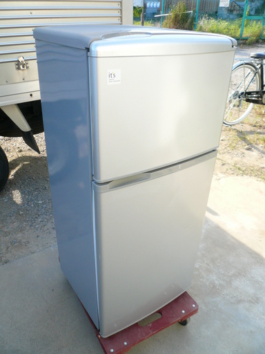 サンヨー 109L 2ドア ノンフロン冷蔵庫(直冷式) シルバーベーシックSANYO it's SR-111U