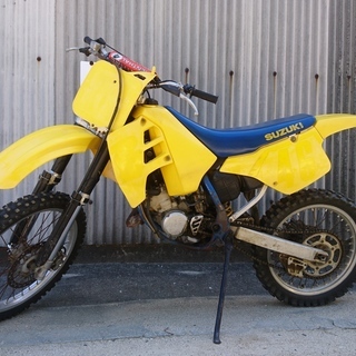 1990年式　スズキＲＭ１２５　実働レストアベースの画像