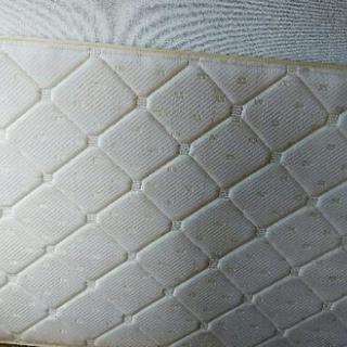 セミダブルマットレス ニトリ 1年3ヶ月使用の画像